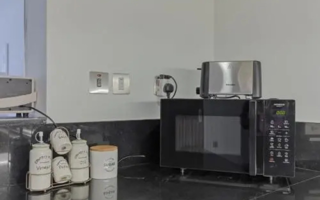 1-bedroom apartment with pool