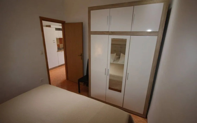 Family Apartment Mirela Borik