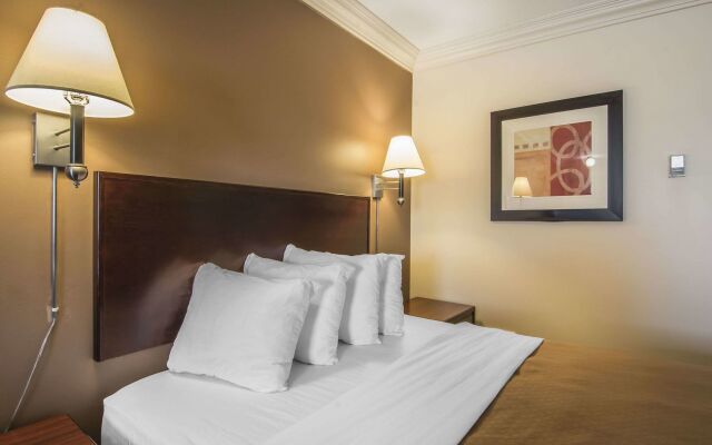 Quality Inn & Suites