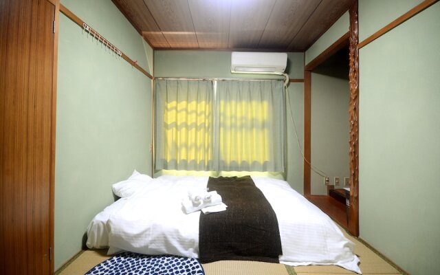 Samurai Apartment