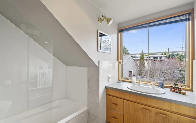 Lakeside Indulgence on Wilmot