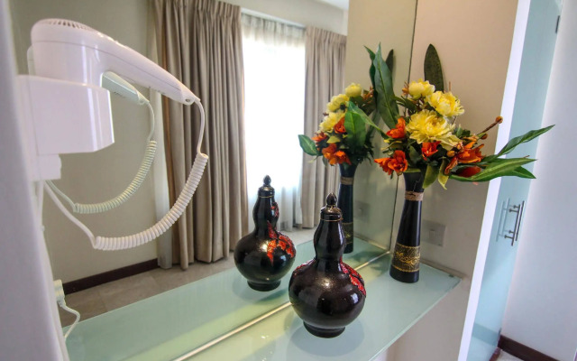 Peninsula Residents All Suite