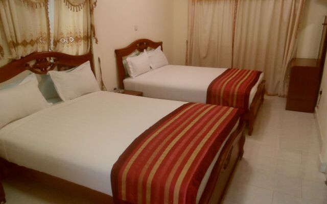 De Holiday Beach Hotel