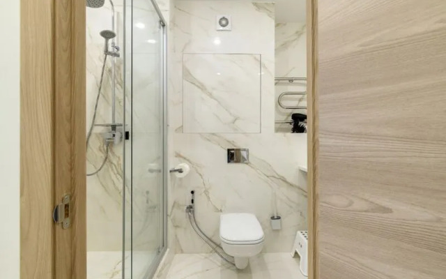 Апартаменты НайсПлэйсСПБ на Большеохтинском проспекте, д.15 к.2