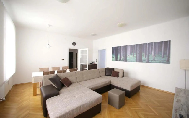 Skyscraper Apartment Tour As