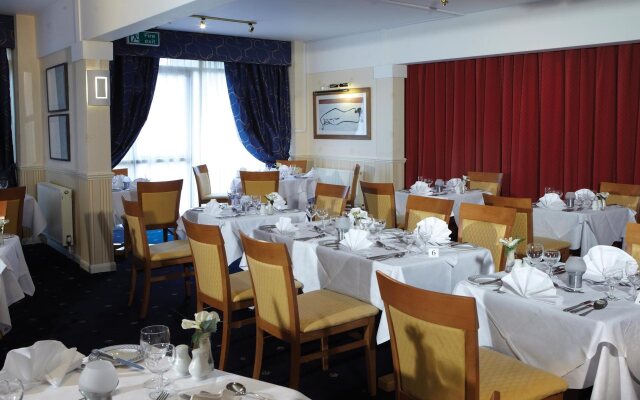 Tiverton Hotel Lounge & Venue