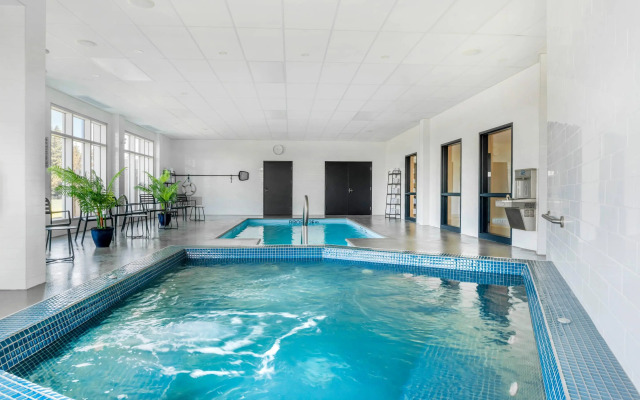 Quality Inn & Suites