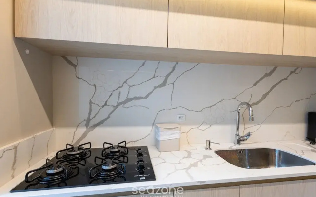 Modern 2BR Apt Close to the Beach Stl0702