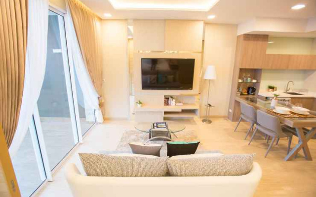 Cetus Beachfront Pattaya Condo