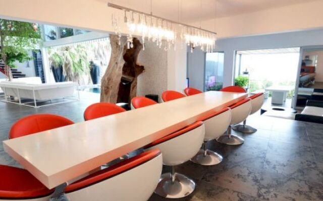 Scandinavian Mansion 9 Bedroom Palace