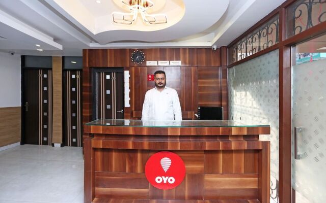 OYO 10263 Hotel Grand Nishat