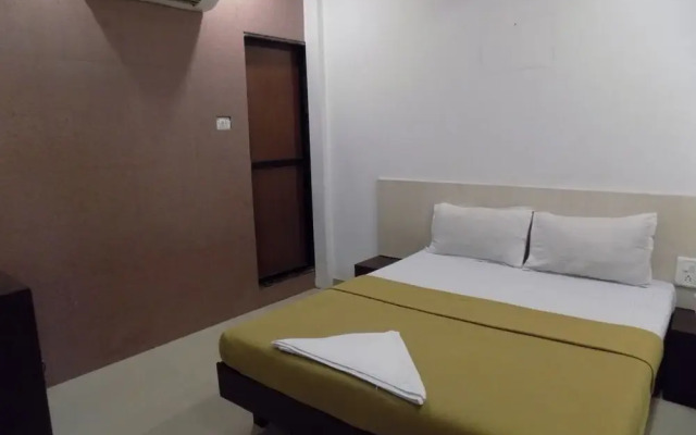Port Hotel