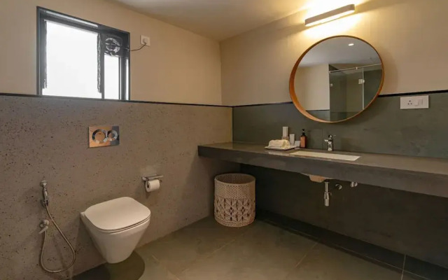 Ezra - 4bhk w Private Pool in Vagator nr Thalassa
