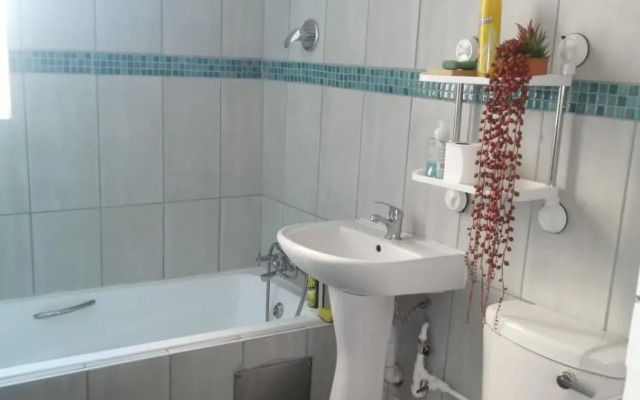 Private Room Chez Khanyi Homestays