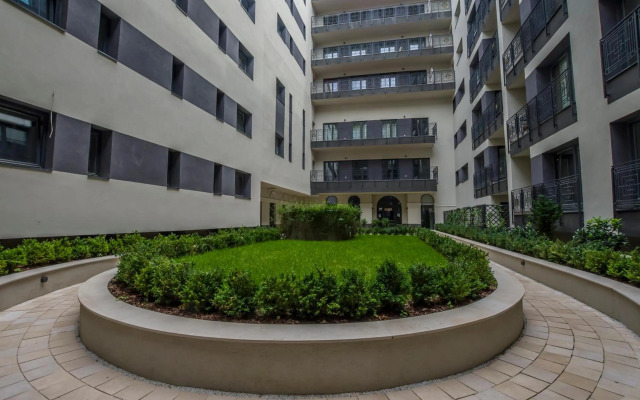 Romantic Deluxe Studio In The City's Epicentrum