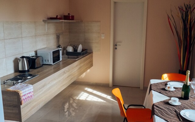 Francesca Residence