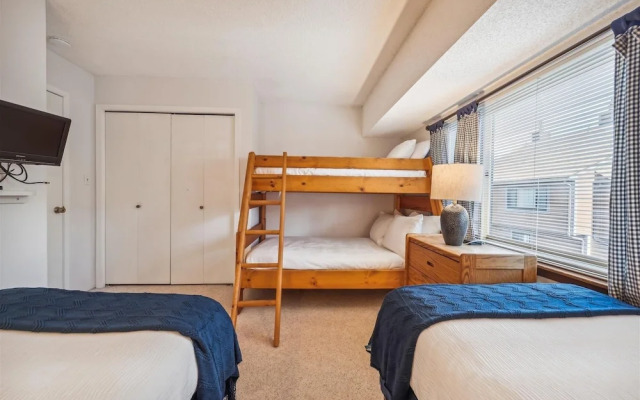 Winterpoint 20 2 Bedroom Townhouse by RedAwning