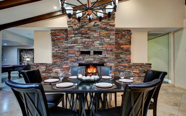 Resort-like w/ Tennis, Bocci, Golf & Games Galore!