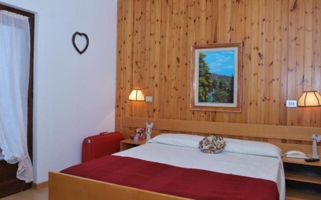Hotel Mae'