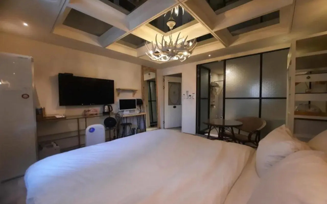 Boutique Hotel February SongJeong