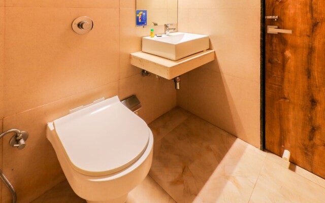 FabHotel Byaris International