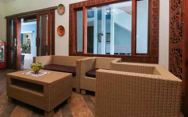 Hotel Asri