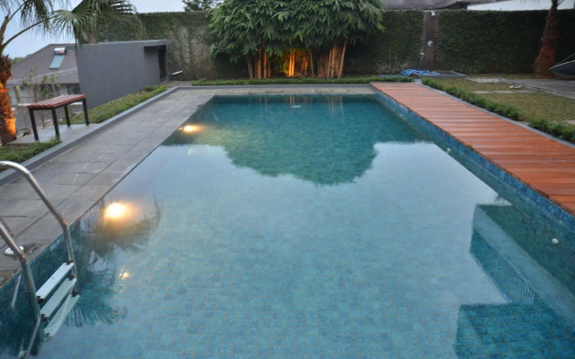 Morning Glory Mountain View 4BR Villa with Pool