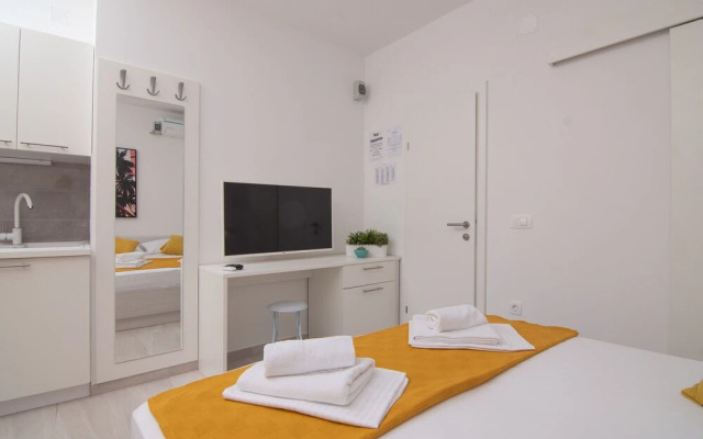 Seagull Apartments & Studios