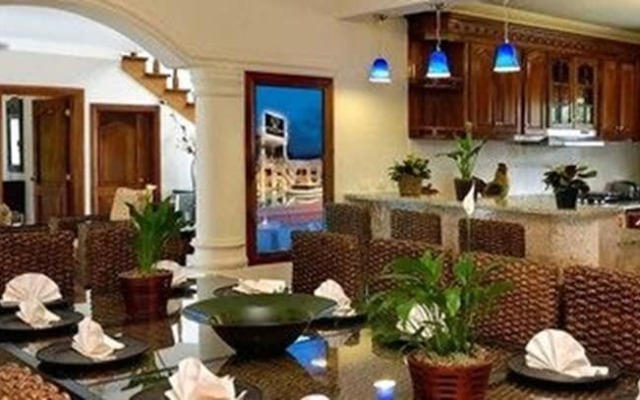 Crown Villas, All-Inclusive