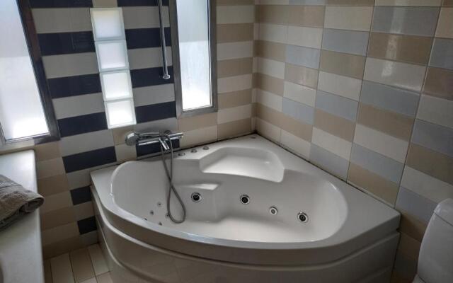 Luxury Villa with Sea View near Kallithea