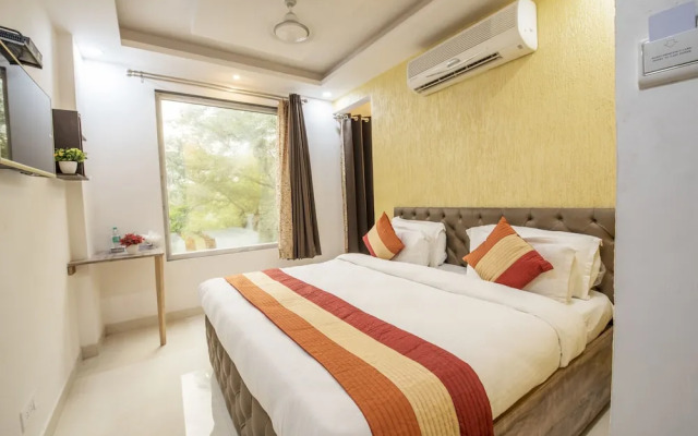 Royal Comfort Castle By OYO Rooms