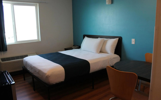 Motel 6 Rexburg, ID
