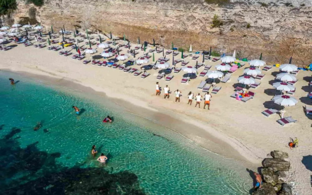 Villaggio Turistico Baia Del Monaco