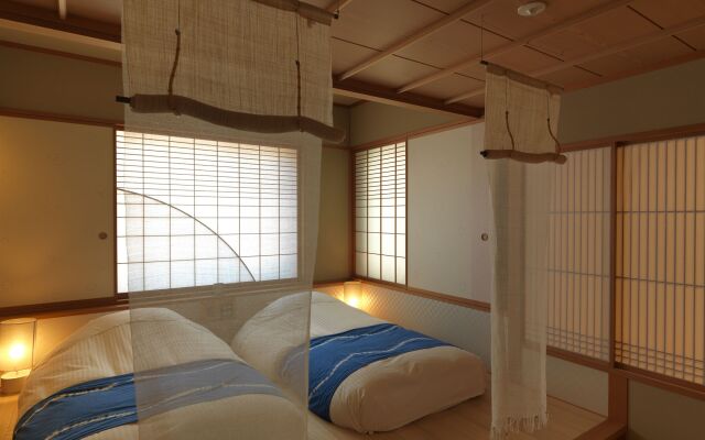 Akan Tsuruga Bessou HINANOZA