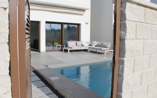 Luxurious Villa sleeps 6 with Private Pool LM1