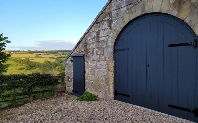 Underhill Coach House