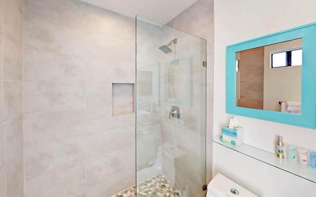N Nogales - 3 Br Home