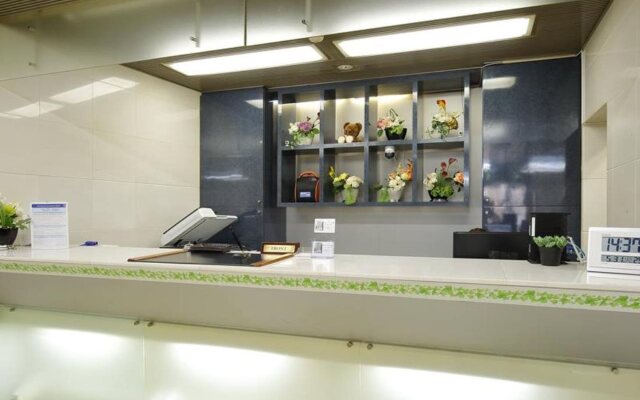 Grampus Inn Osaka Namba