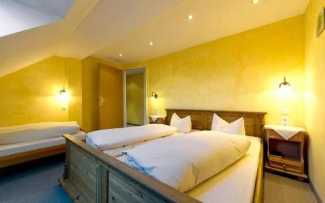 Gasthof Hotel "Zur Insel"