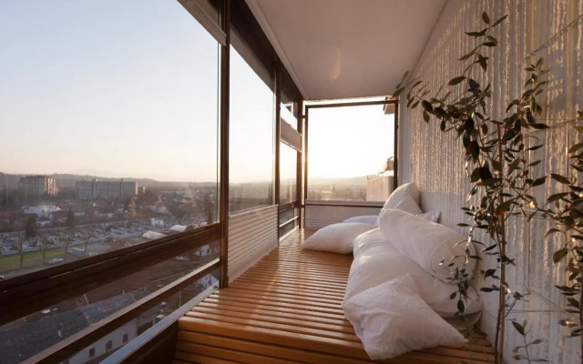 Bright Penthaus Apartement, with a wonderful view