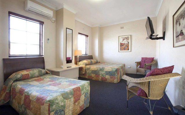 Seaton Arms Motor Inn