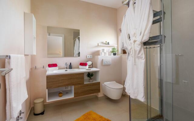 Caprice in Milohnic with 3 bedrooms and 3 bathrooms