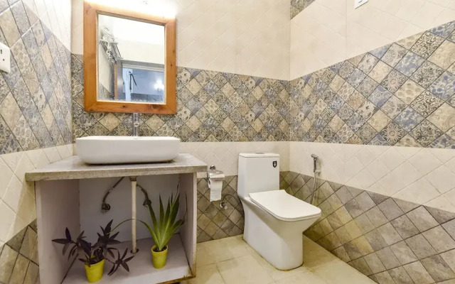 Fabhotel Kk Residency