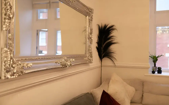 White Tulip Central 3bedroom Duplex Loft