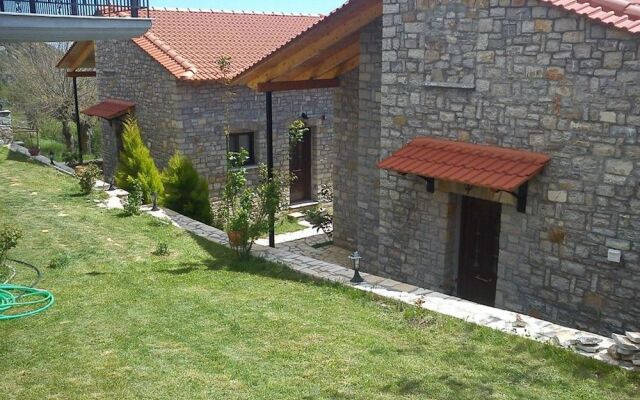 Orini Nafpaktia Houses