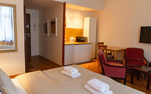 Lounge Apartments