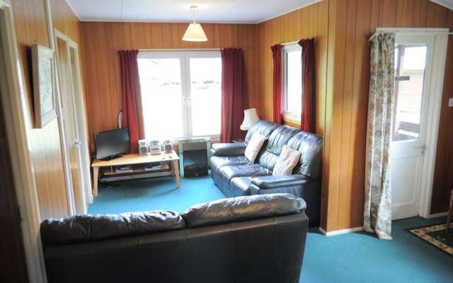 Lamont Chalets & Bungalow