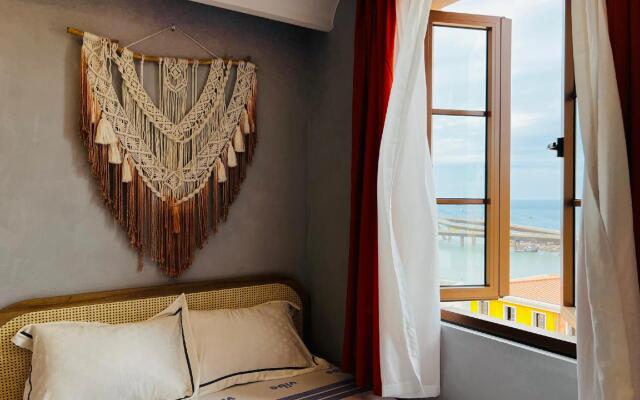 Rova 32 Hotel