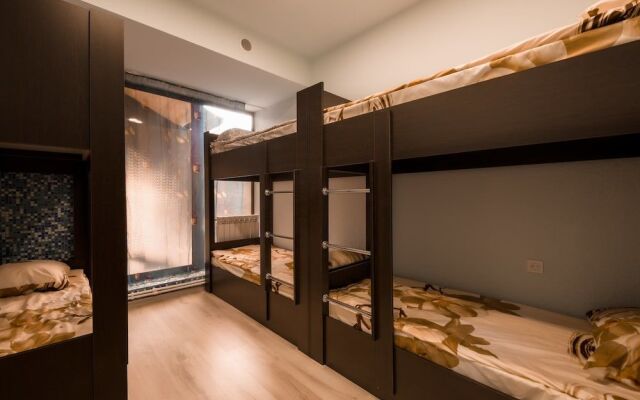 Aygestan Hostel