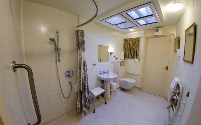 Oakwood B&B Heathrow